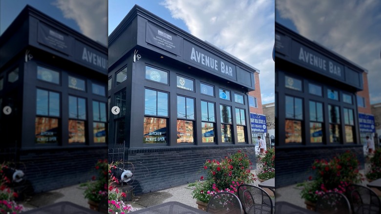 Avenue Bar and Grill building on a summer day