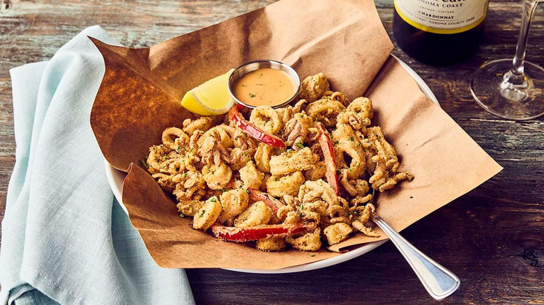 A plate of Crispy Calamari at Bonefish Grill