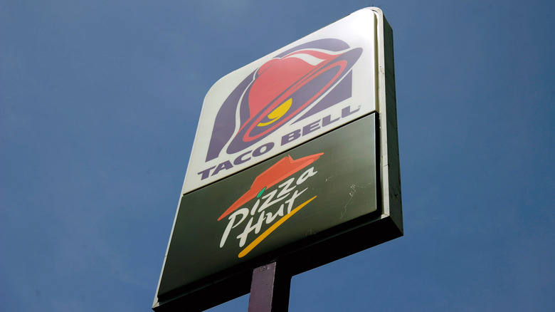 Sign at a combination Pizza Hut and Taco Bell