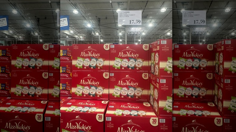 Containers of Miss vickie's Variety Pack potato chips