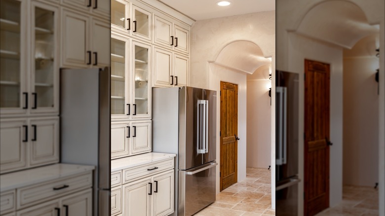 Kitchen with matte black hardware