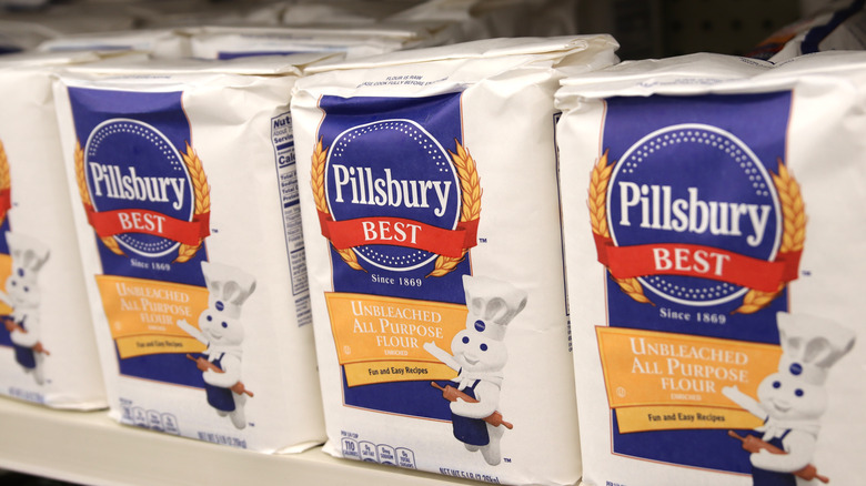 9 Popular Flour Brands Ranked Worst To Best