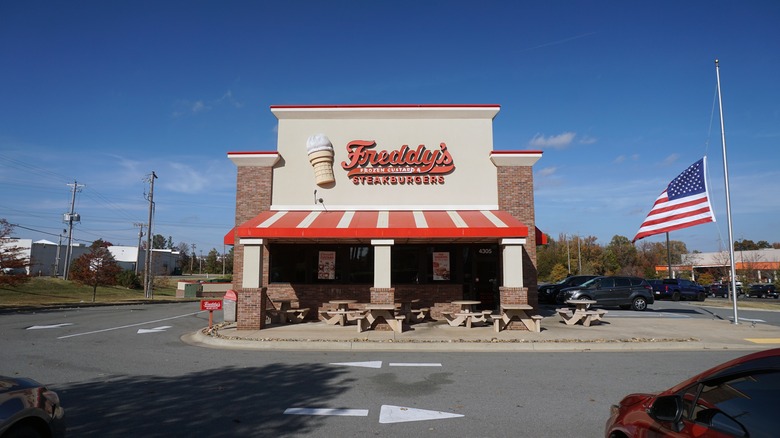Exterior of a Freddy's Frozen Custard and Steakburger restaurant