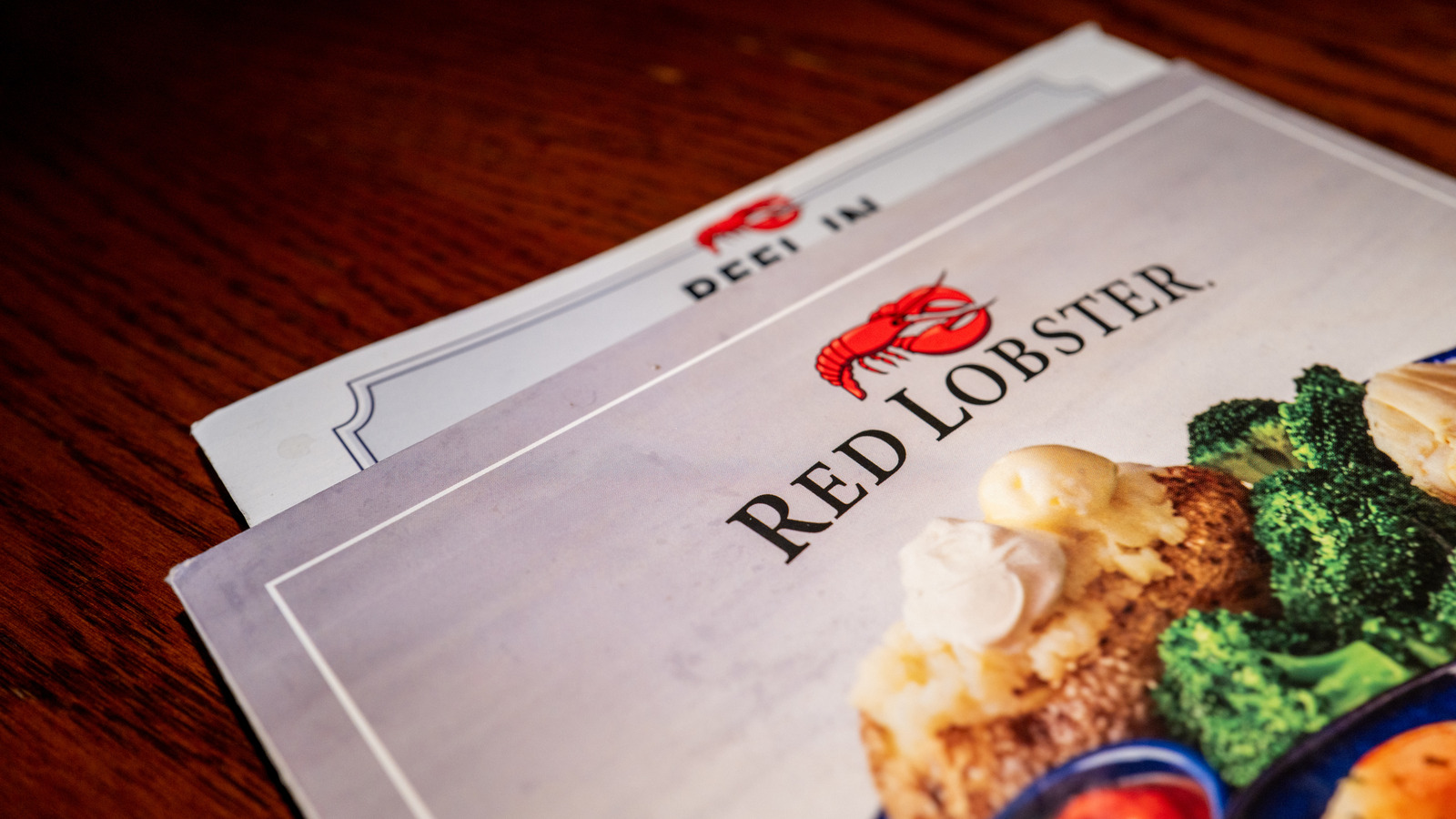 9 Restaurant Secrets About Red Lobster