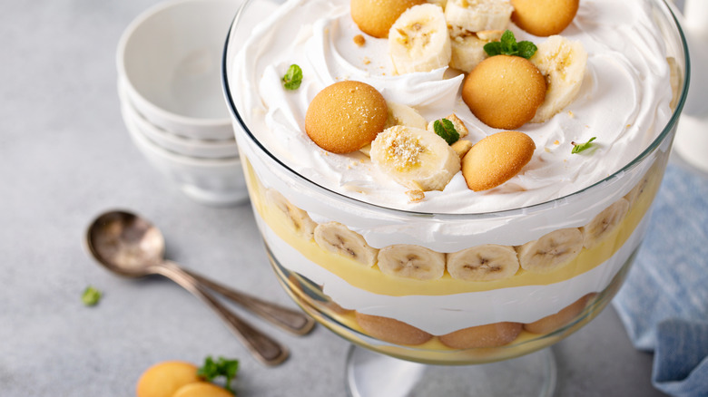 southern style banana pudding with nilla wafers in a glass container