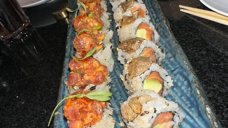 Sushi plate from Gekko, offering two variations