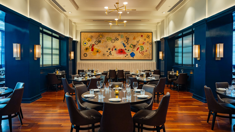 Interior dining room of Bourbon Steakhouse Orlando