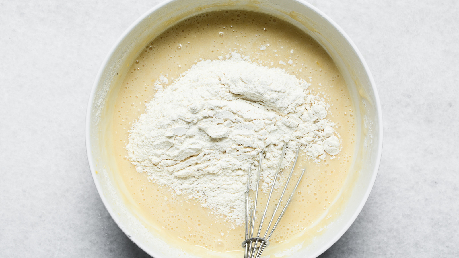 Add This Cooking Oil To Your Cake Batter For The Moistest Texture