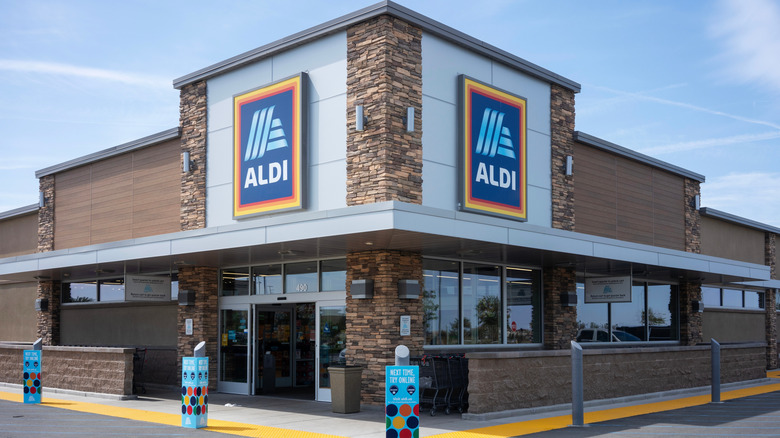 Exterior of an Aldi store.