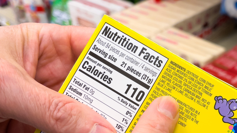 Food label listing artificial dyes in its ingredients list.