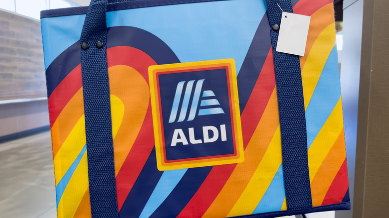 A reusable Aldi shopping bag.
