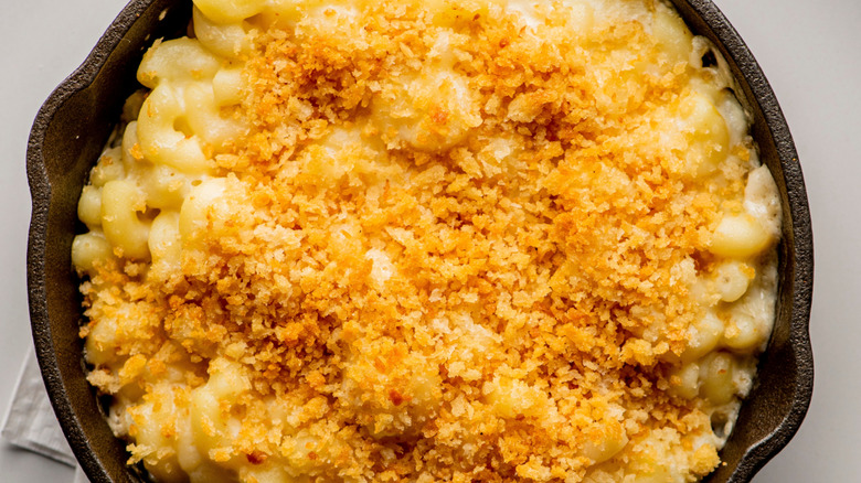 macaroni and cheese in a skillet