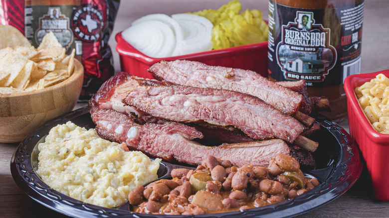 Plate of bbq at Burns