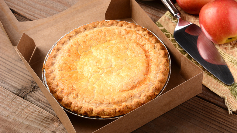 Why Apple Pie From A Bakery Always Tastes Better Than Homemade