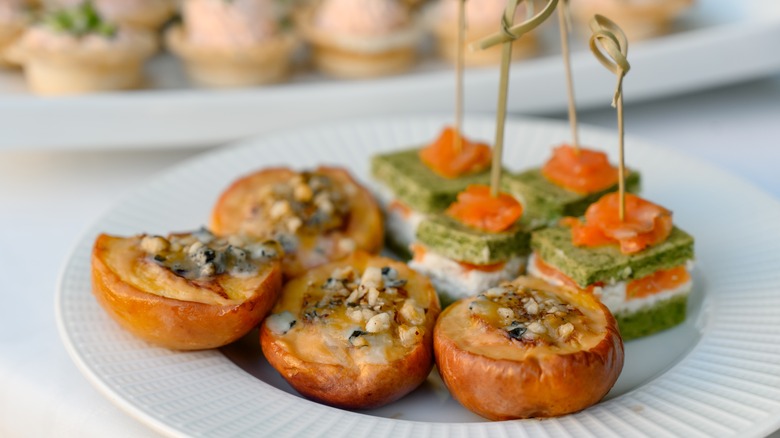 Peaches and sandwich appetizers