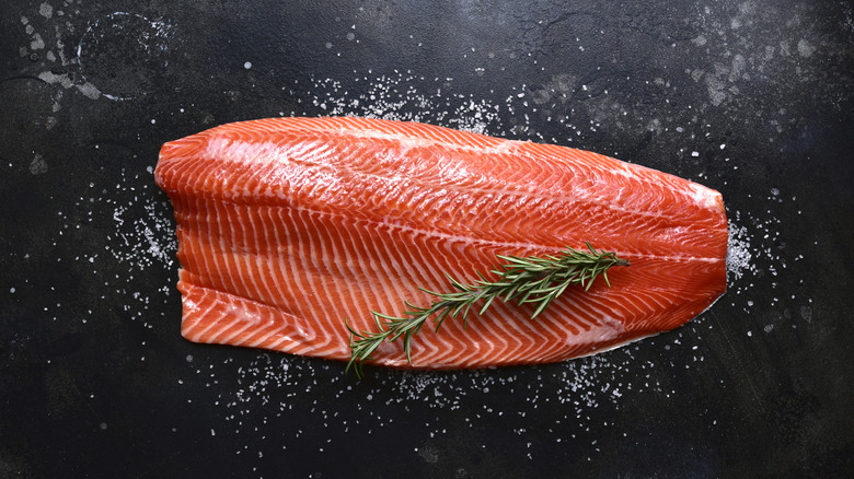 Large salmon filet with salt and thyme