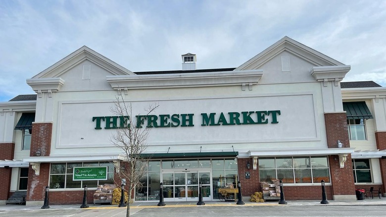 The outside front of The Fresh Market grocery store