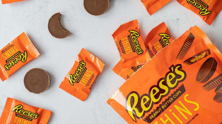 Reese's thins displayed opened and packaed spread on a counter