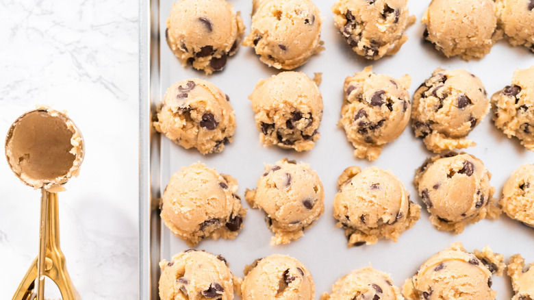 Chocolate chip cookie dough