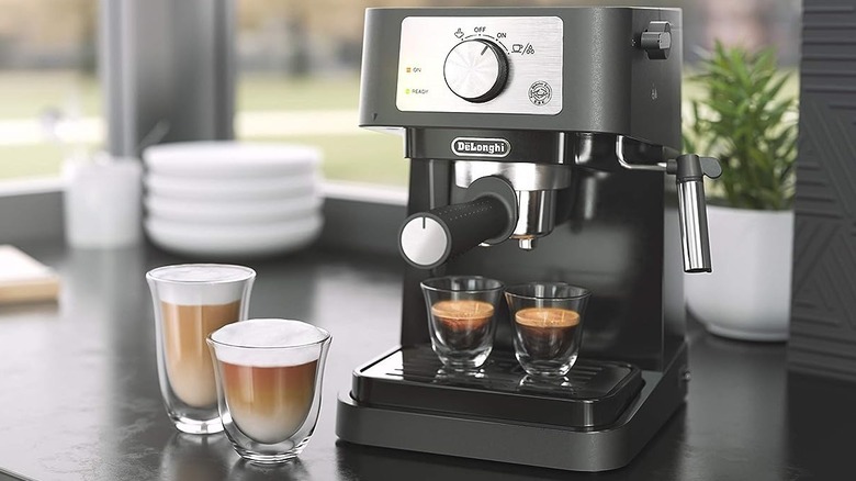 De'Longhi Stilosa Manual Espresso Machine