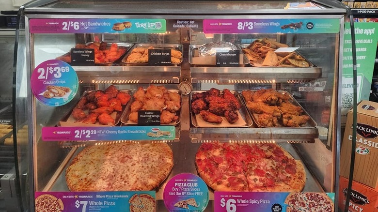 7-11 convenience store hot food section
