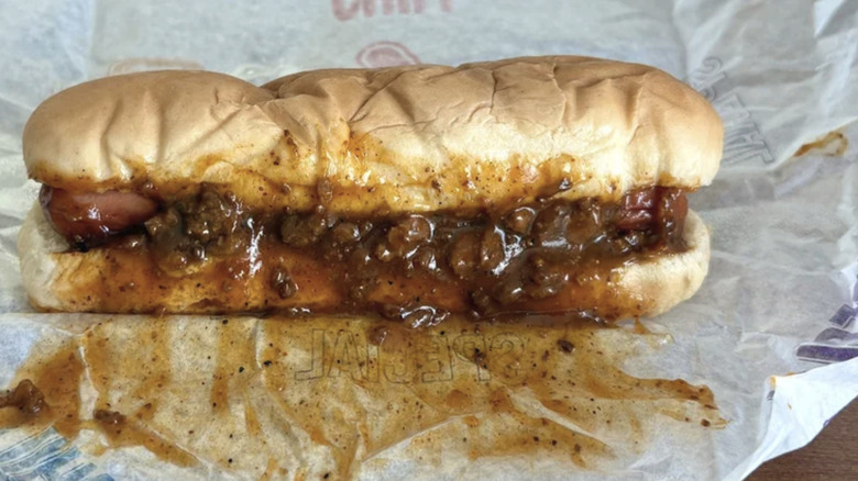Wienerschnitzel's chili dog