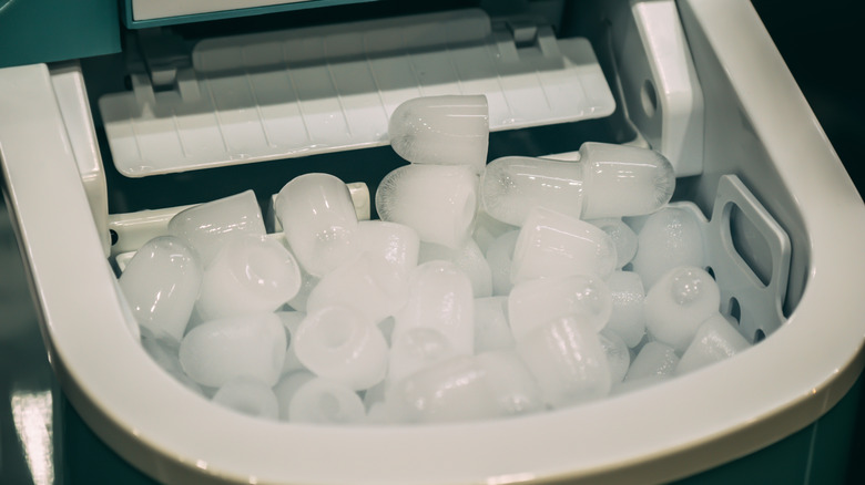 ice maker