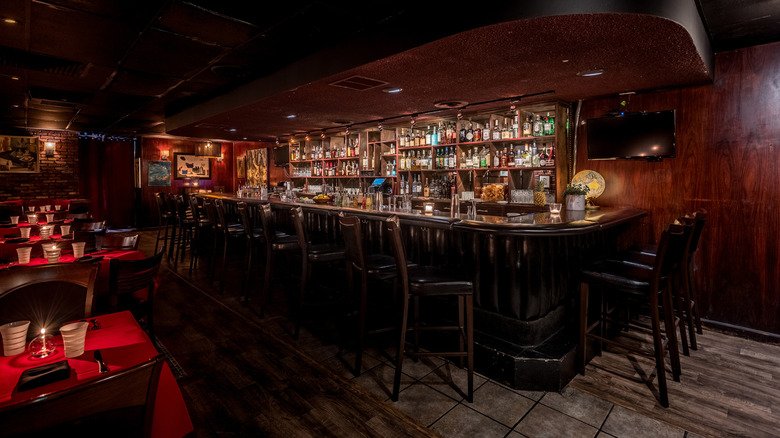 Dining room and bar at Dear John's Bar