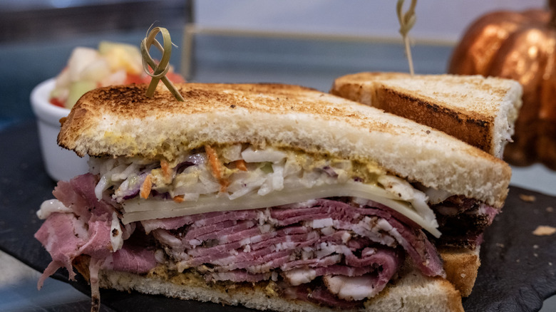 Reuben sandwich on white bread