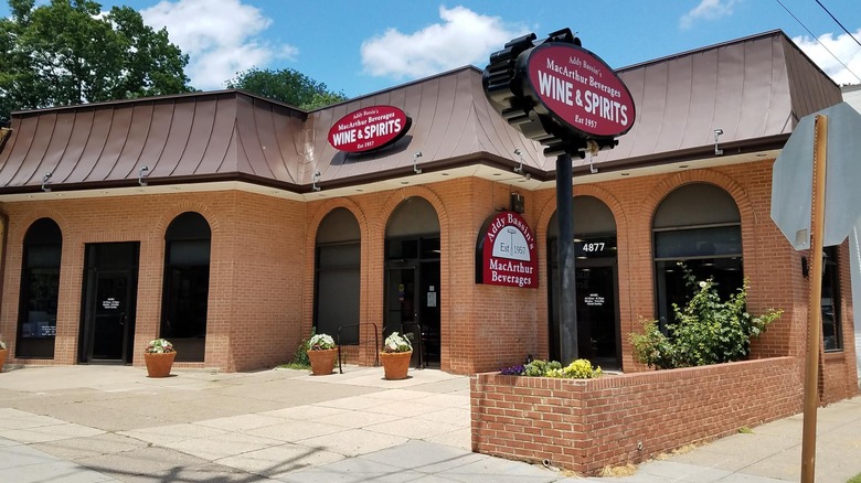 Front facade of MacArthur Beverages