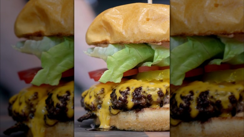 Bobby's Burgers Palace Classic burger
