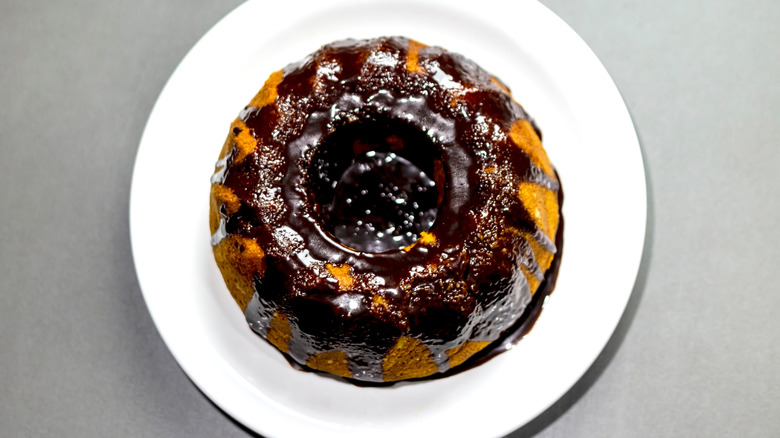 Overview photo of a Brazilian carrot cake with chocolate glaze