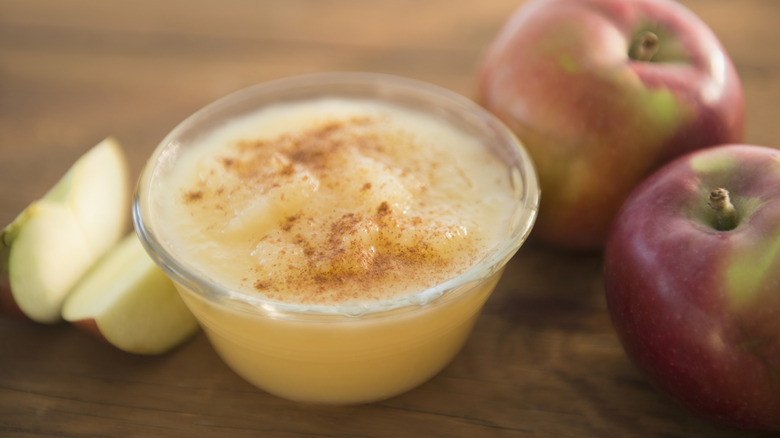 applesauce in bowl