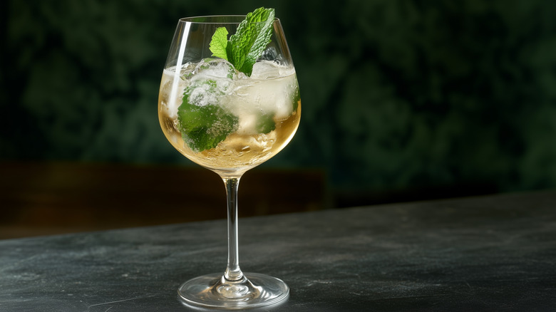 hugo spritz in wine glass