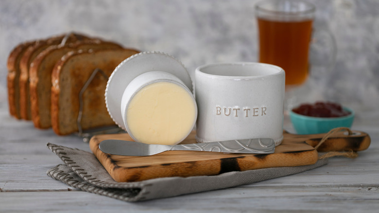 Butter bell with bread