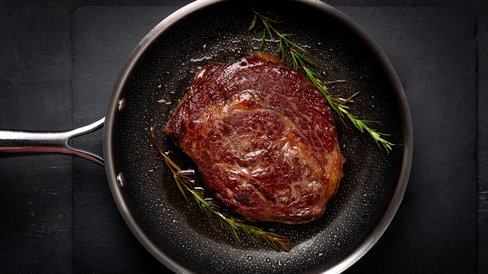 Butter Vs Olive Oil: Which Is Better For Steak?