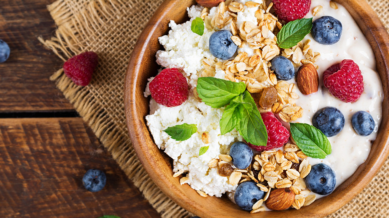 cottage cheese with granola and berries