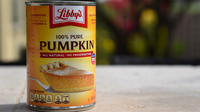 Can of Libby's pumpkin puree