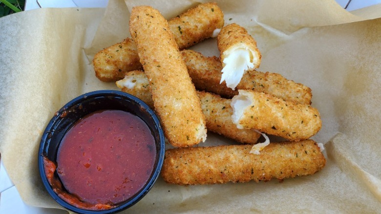 Buffalo Wild Wings mozzarella sticks with marinara sauce