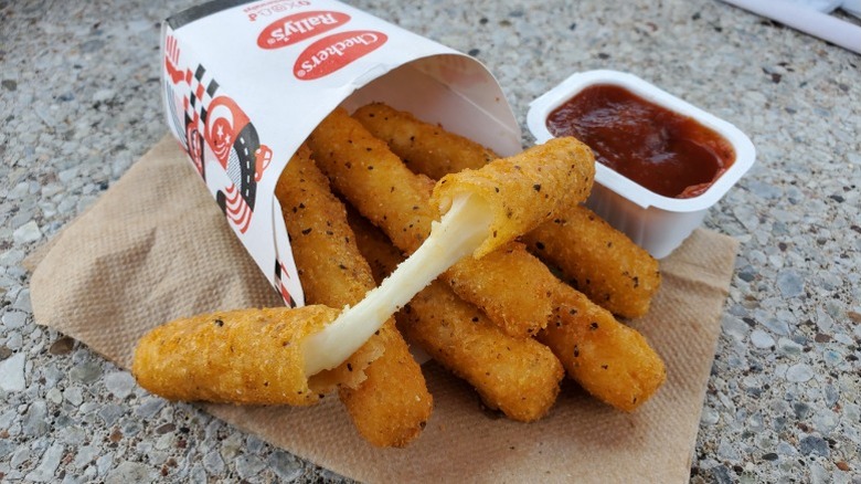 Checkers & Rally's Fry-Seasoned Monsterella Stix with marinara sauce