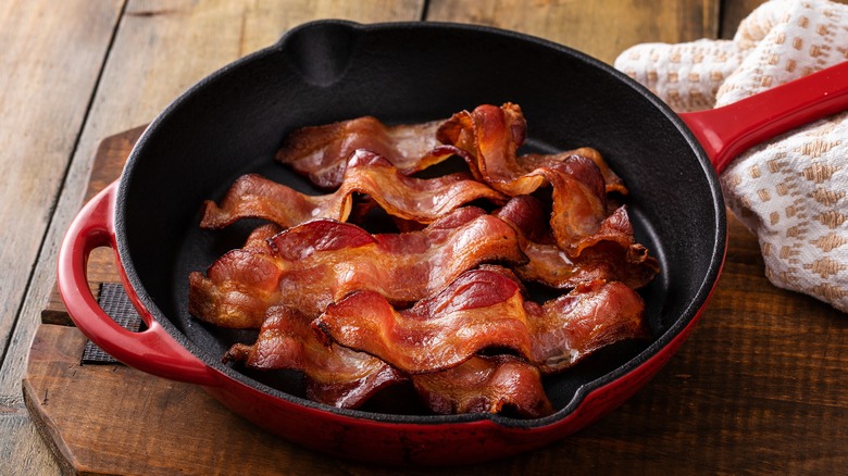 bacon in frying pan