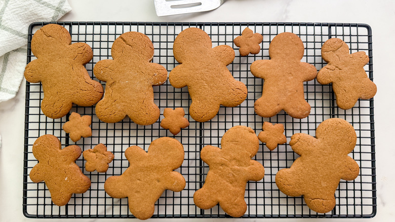 Gingerbread cookies on wire rack