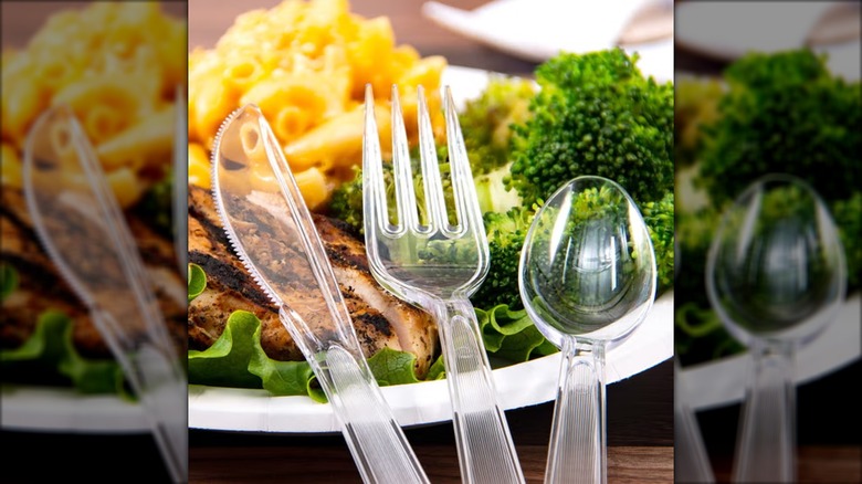 Kirkland Signature plastic cutlery