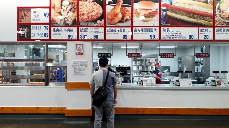 Costco food court in Taiwan