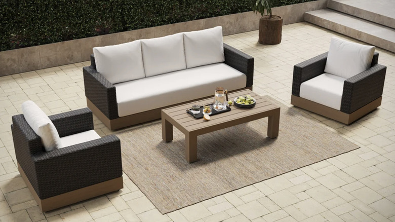 The Otta Outdoor Laurel 4-piece Outdoor Patio Seating Set from Costco