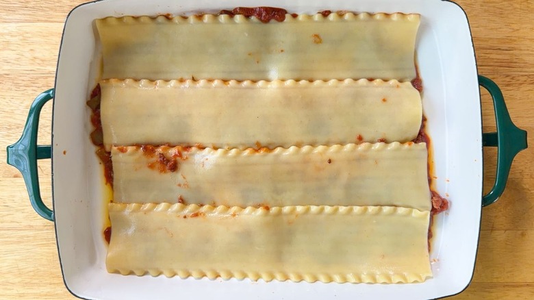 13 x 9-inch pan with sauce and lasagna noodles