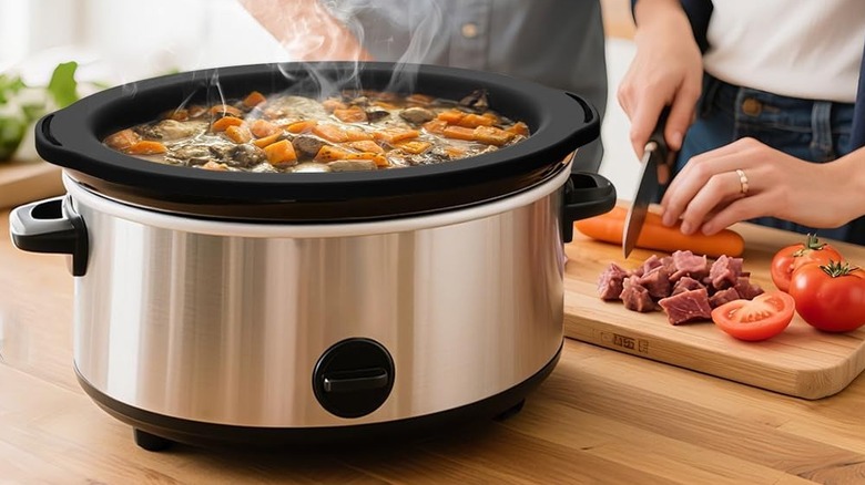 Slow cooker silicone liner insert