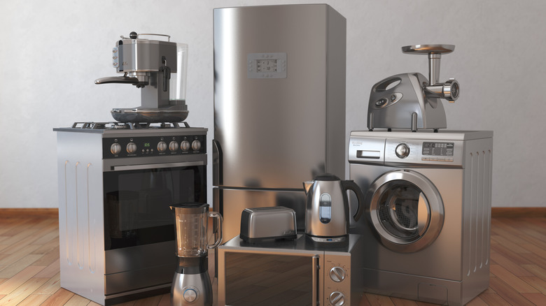 A bunch of different kitchen appliances