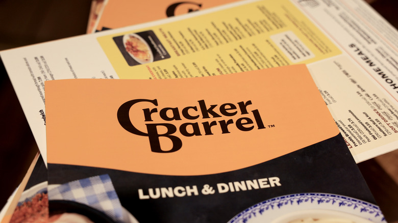 Cracker Barrel lunch and dinner menus