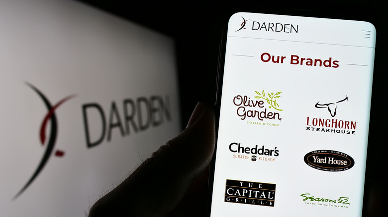 Darden Restaurants brands on phone